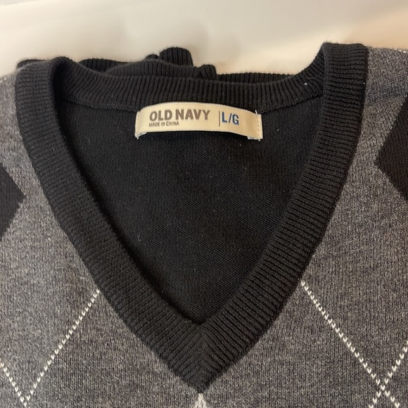 Old Navy new. - Picture 2 of 3